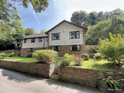 Property on Brannel Road, PL26 7LX