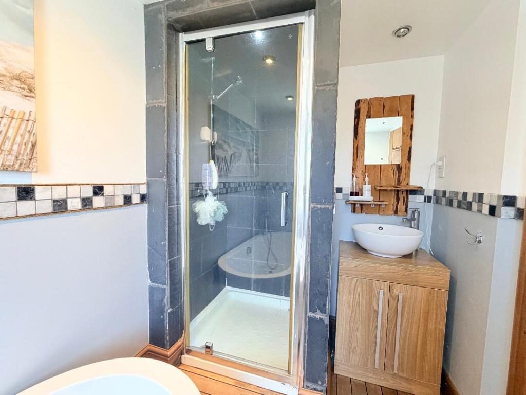 Thumbnail 12