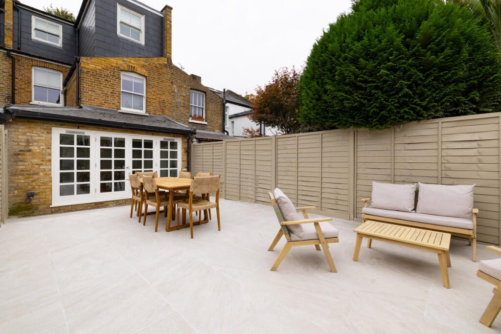 Terraced House