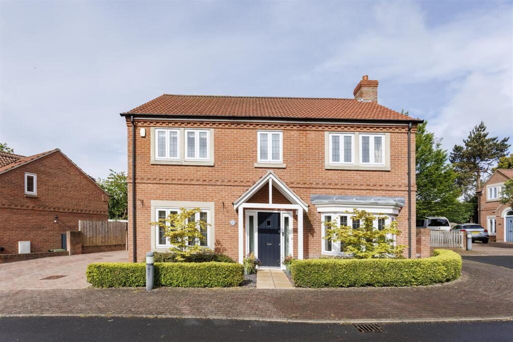 Property main image