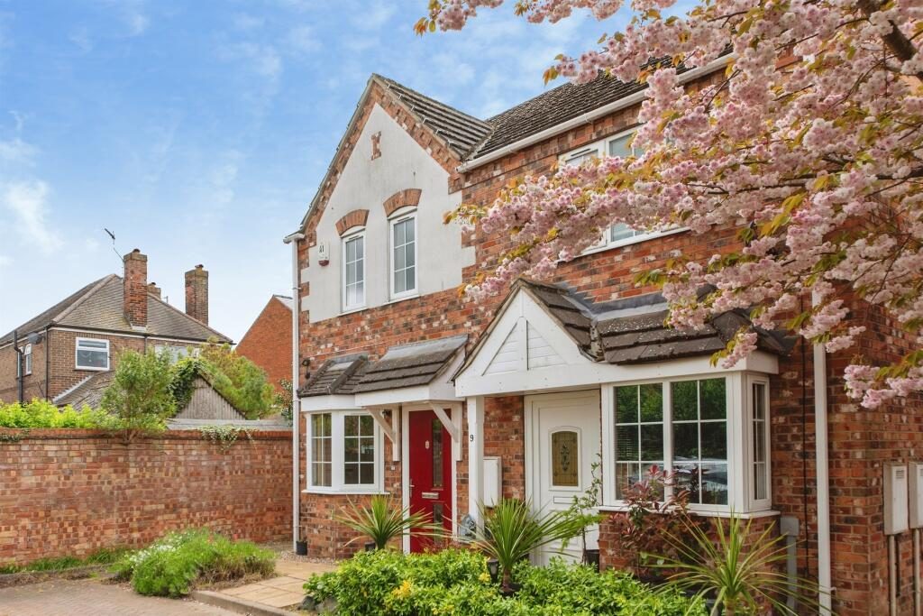 Terraced House