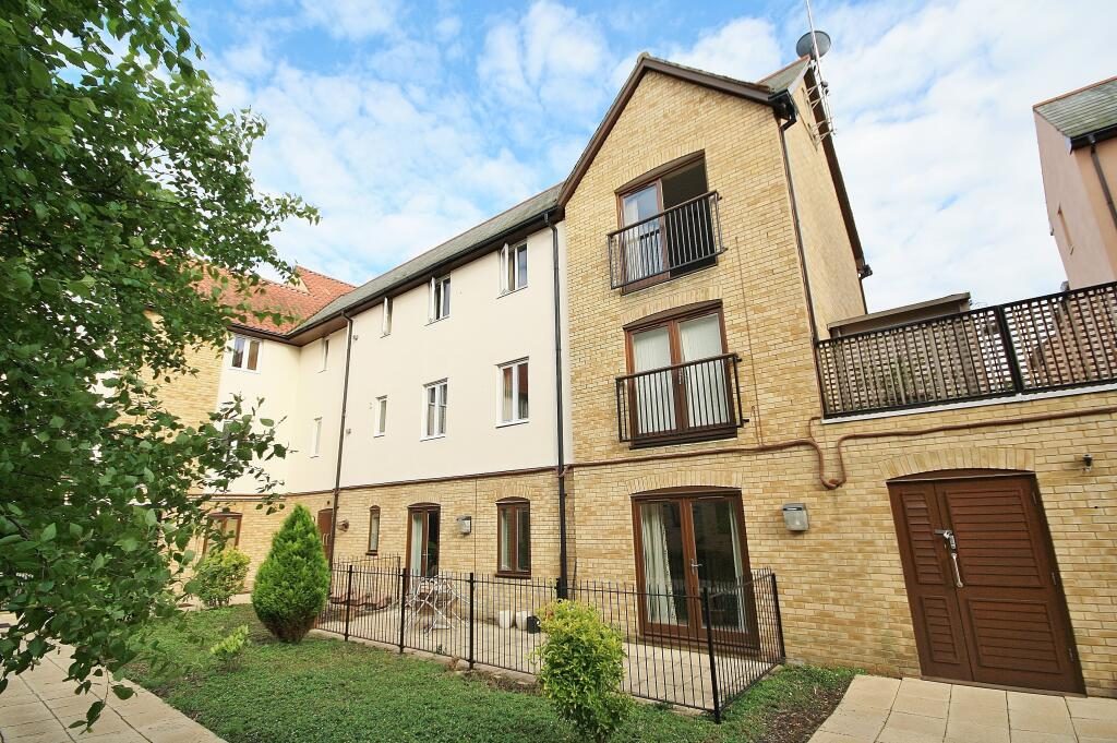 Property main image