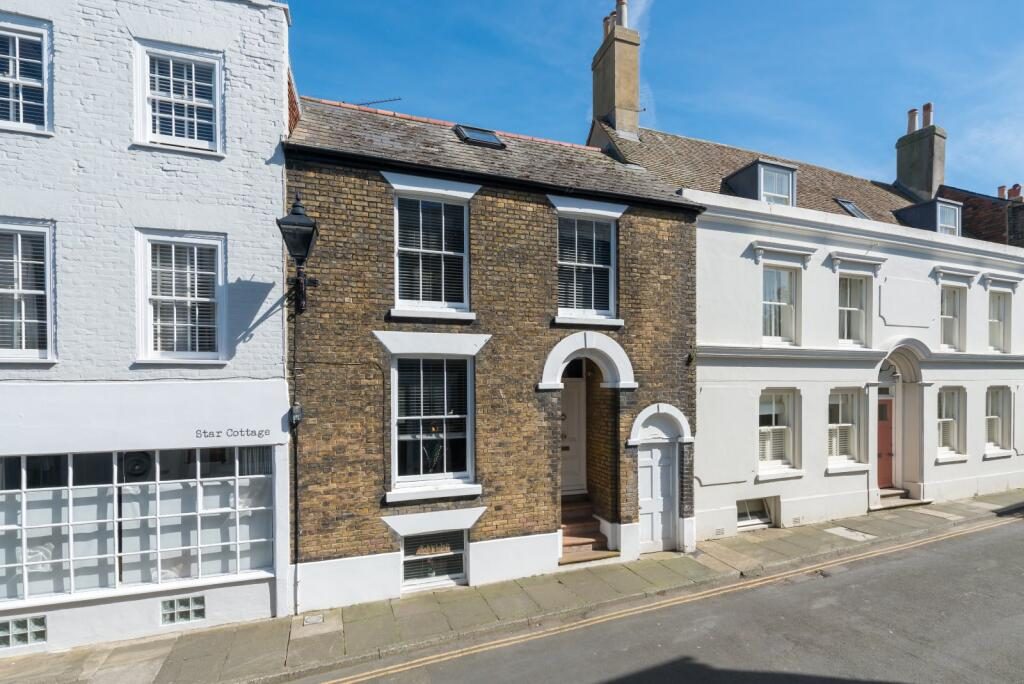 Terraced House