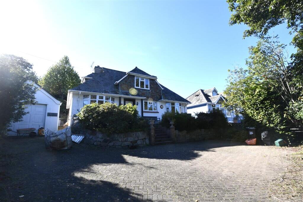 Property main image