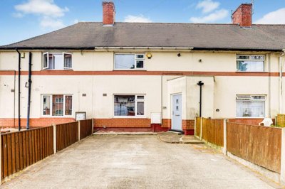 Property on Longford Crescent, NG6 8BB