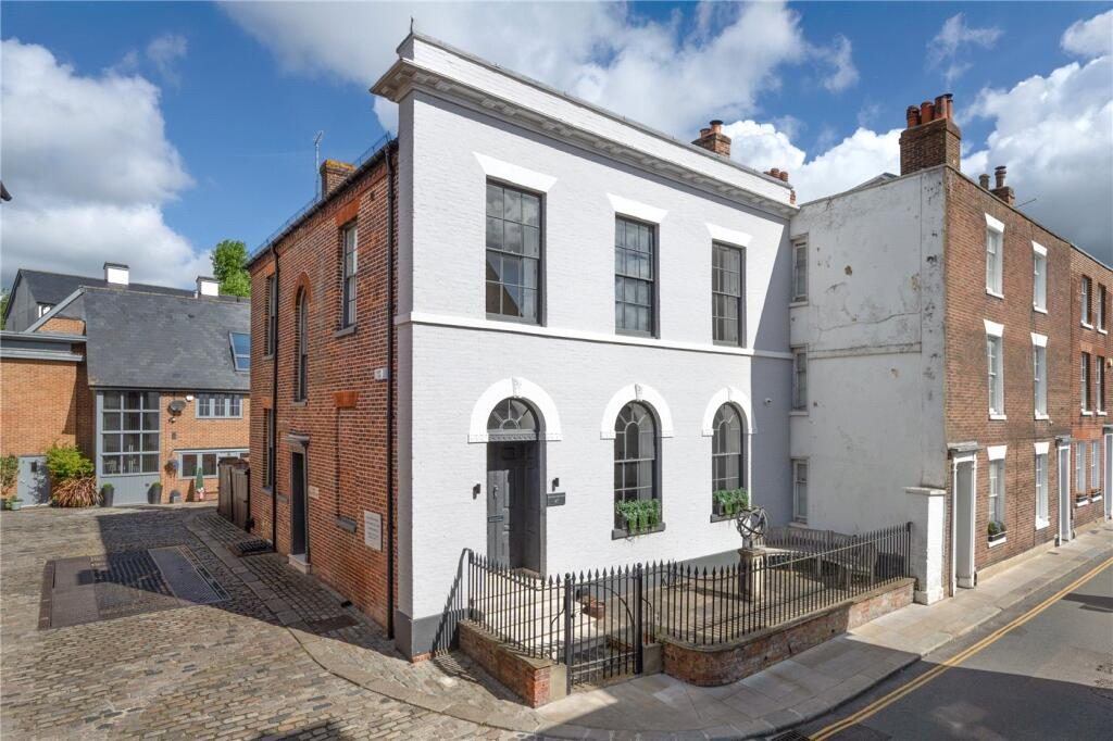 Property main image