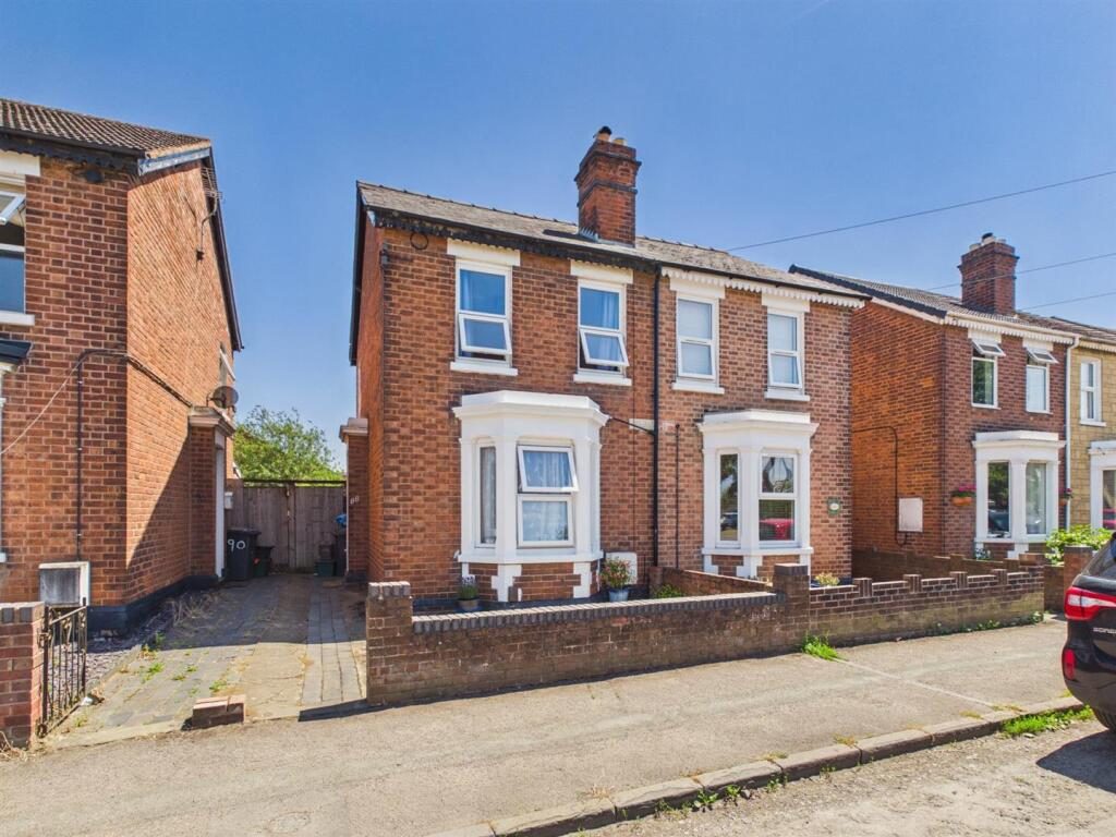 Property main image