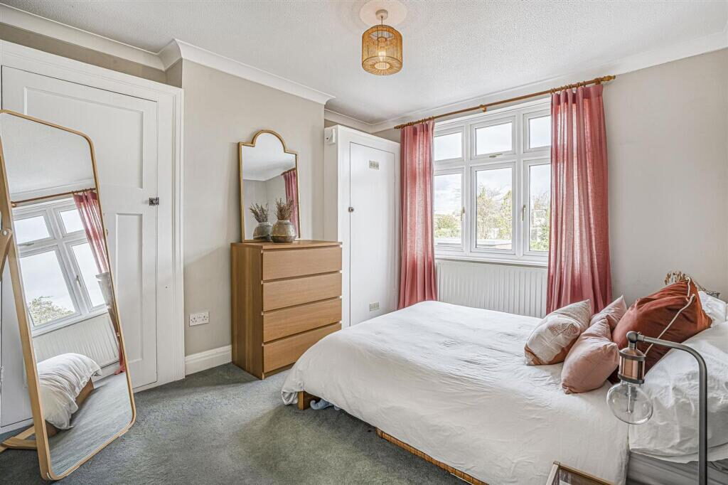 Thumbnail 11