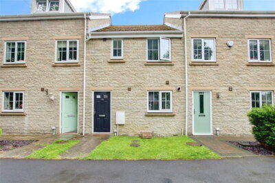 Property on Meadowfield, DH7 0EL