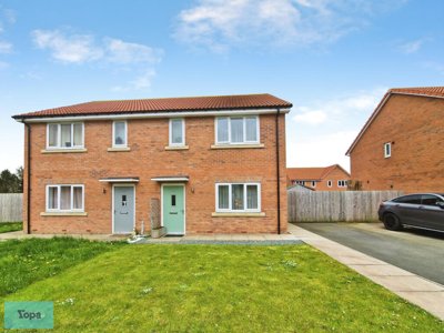 Property on Deerlands Way, DN10 4FW