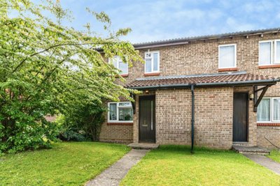 Property on Hogarth Close, RG21 3QX