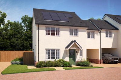 Property on Southend Road, CM11 2PT