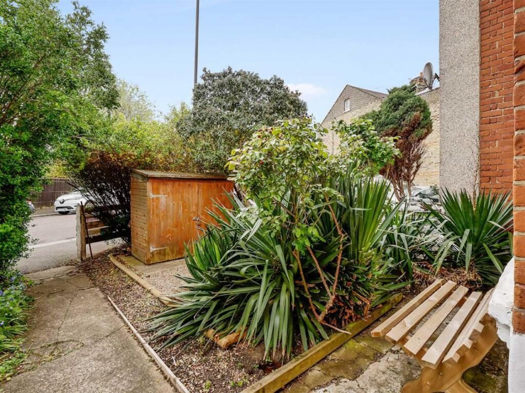 Terraced House