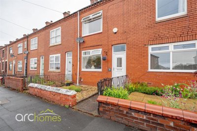 Property on Lodge Road, M46 9BL