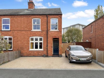 Property on Southend Avenue, NG24 4BG