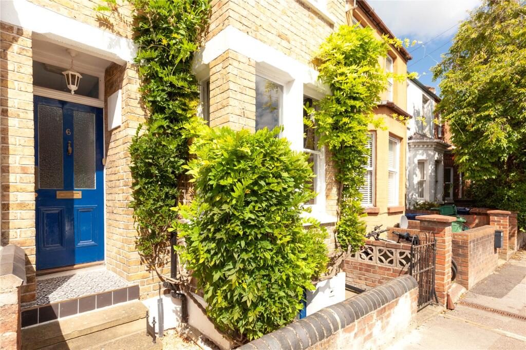Terraced House
