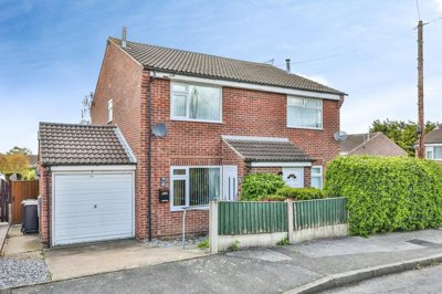 Property on Dickens Court, NG16 3RG