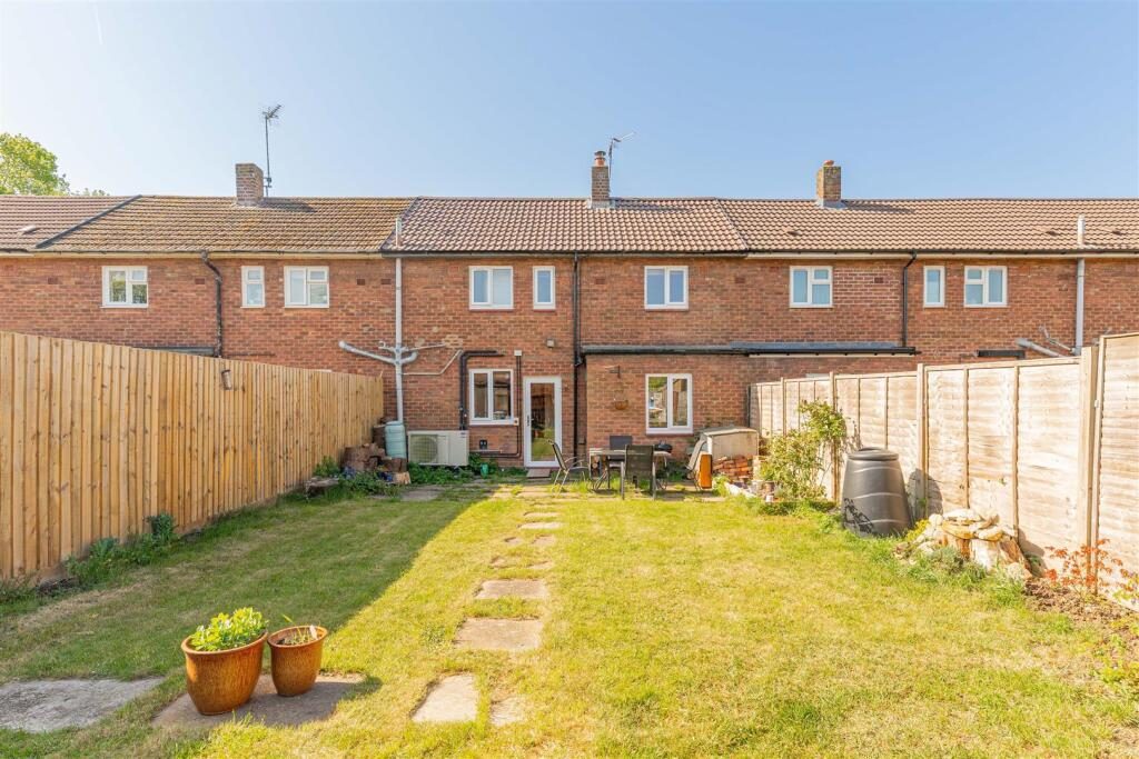 Terraced House