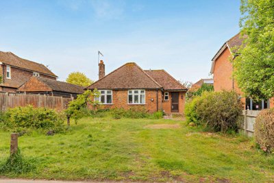 Property on Queen Street, GU5 9LY