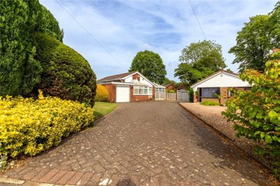 Property on Lawnswood, OL11 3HB