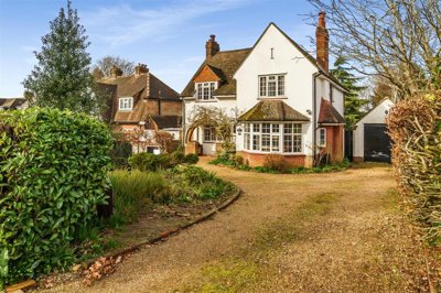 Property on Beacon Way, SM7 1DY