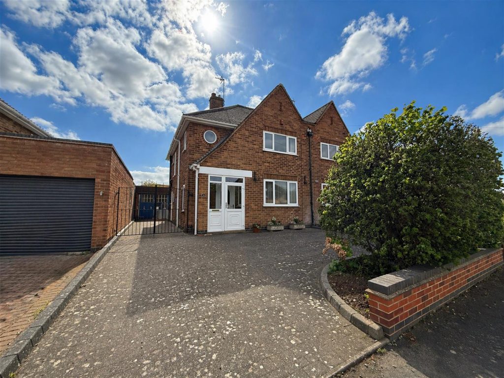 Carlton Drive, Wigston