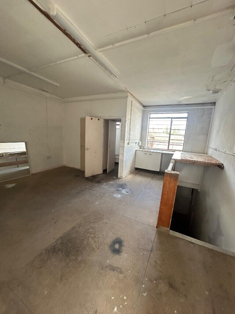 Retail Property (shopping Centre)