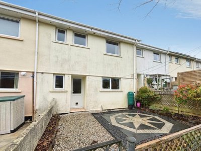 Property on Menakarne, TR16 5RQ