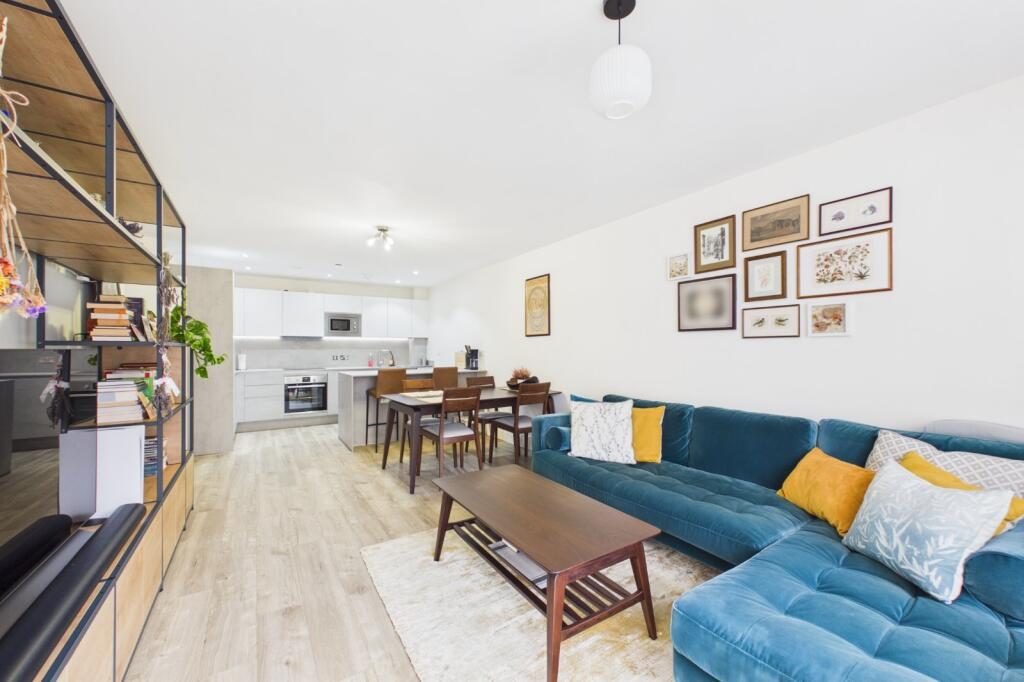 Property main image