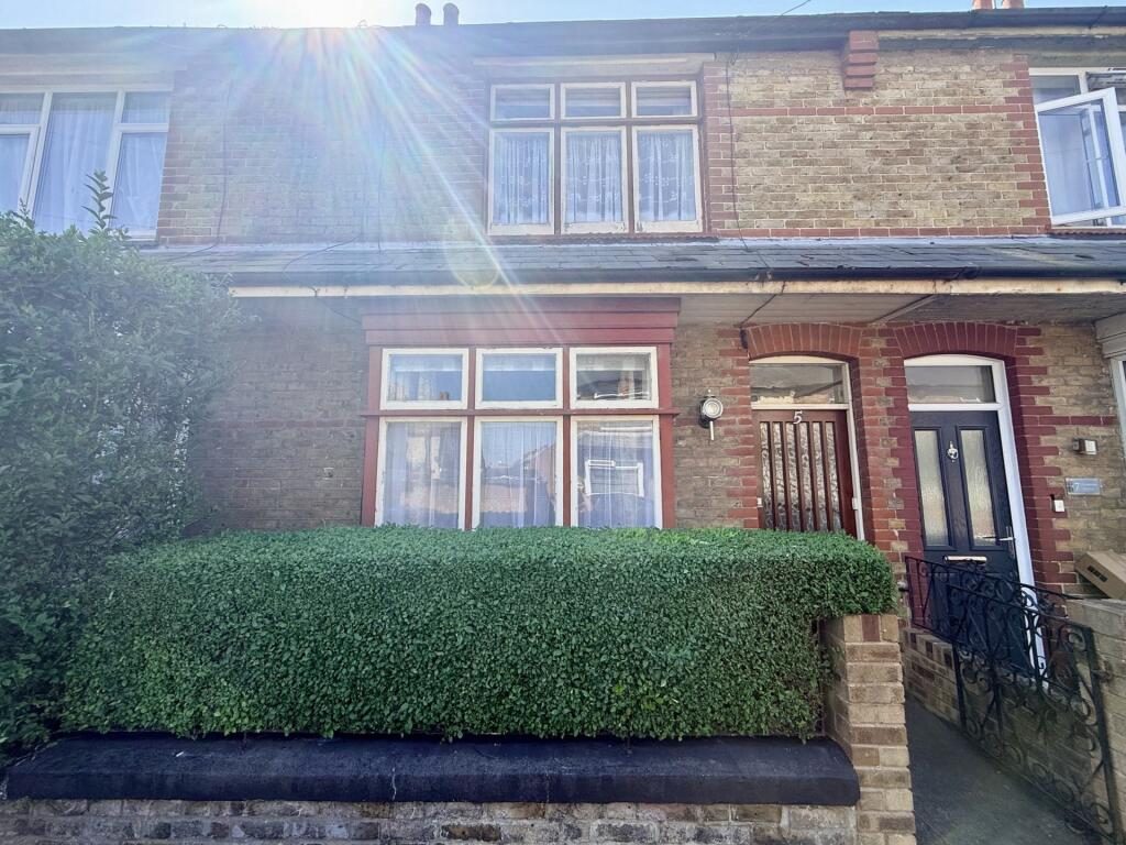 Property main image