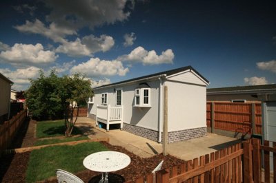 Property on Butts Lane, OX3 0QN