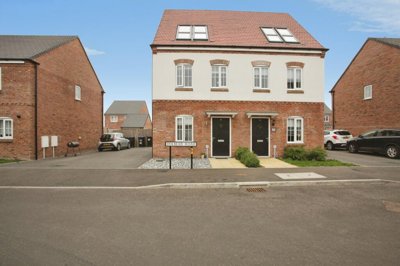 Property on Dolbear Road, CV23 1EH