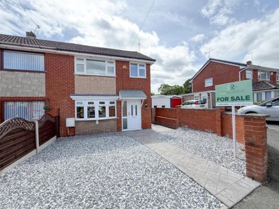 Property on Maes Teg, LL14 2SE