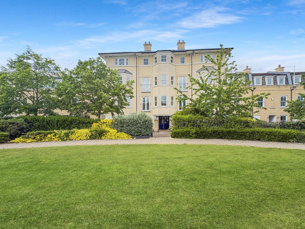 Property main image