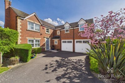 Property on Haldon Way, S81 7RZ