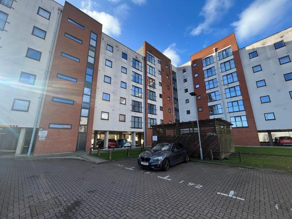 Property main image