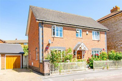 Property on Claremont Crescent, RG14 2FE