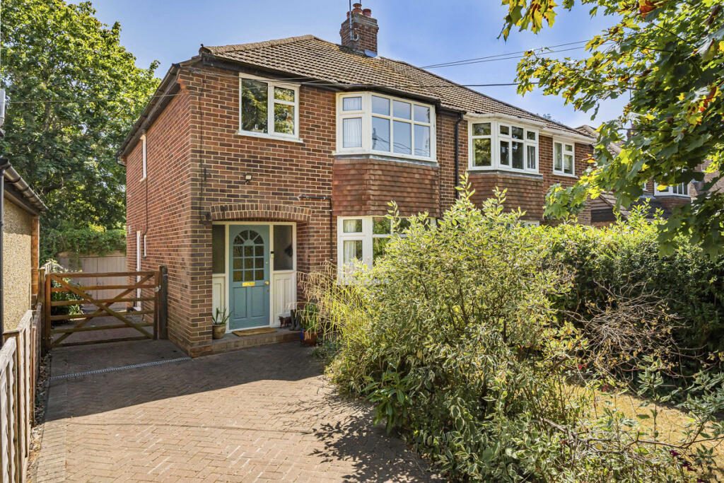 Property main image