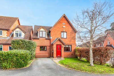 Property on Russell Close, WR2 4QE