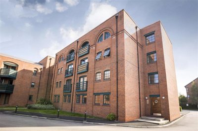Property on CH2 3DG