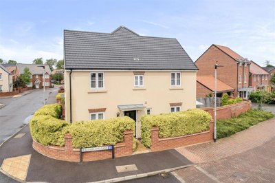 Property on Sutherland Lane, MK40 4TL