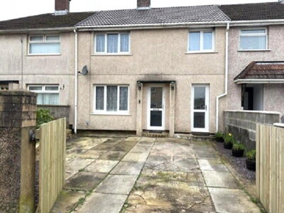 Property on Southdown Road, SA12 7HL