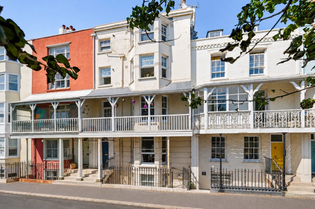 Property main image
