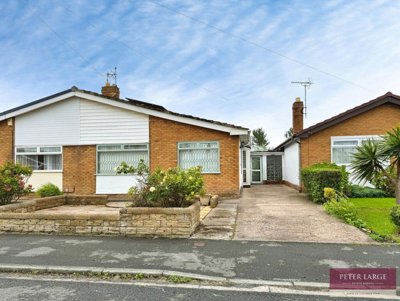 Property on Spruce Avenue, LL18 3SU