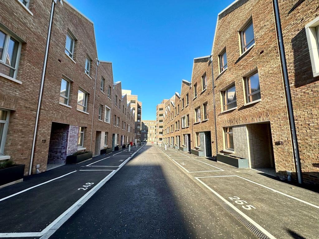Terraced House