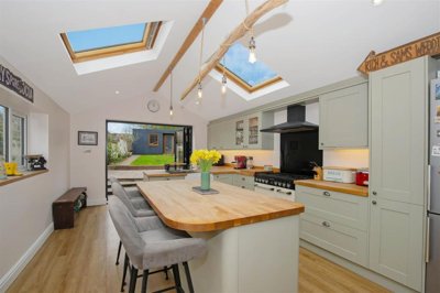 Property on Cadbury Heath Road, BS30 8BY