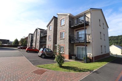 Property on CF37 5PX