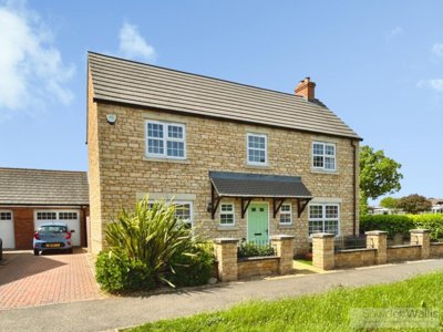 Property on PE9 2WH