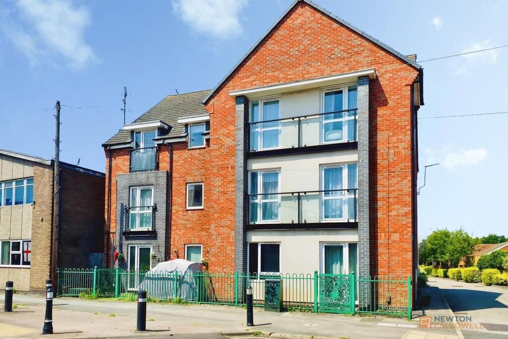 Property main image
