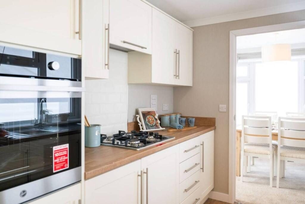 Thumbnail 30